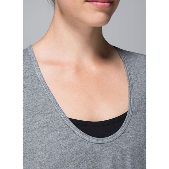 NWOT Lululemon Yogini 5 Year Short Sleeve Tee - 8 - Picture 5 of 11